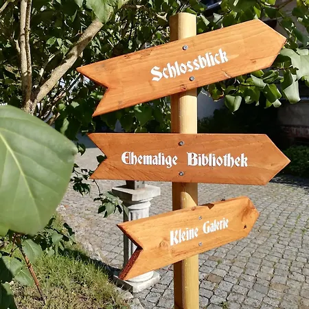 Kleine Galerie Fuer 3 Mit Kueche Kamin Netflix Parken Und Hofladen Daire Steinhofel