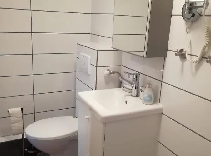 Kleine Galerie Für 3 Mit Küche Kamin Netflix Parken Und Hofladen *